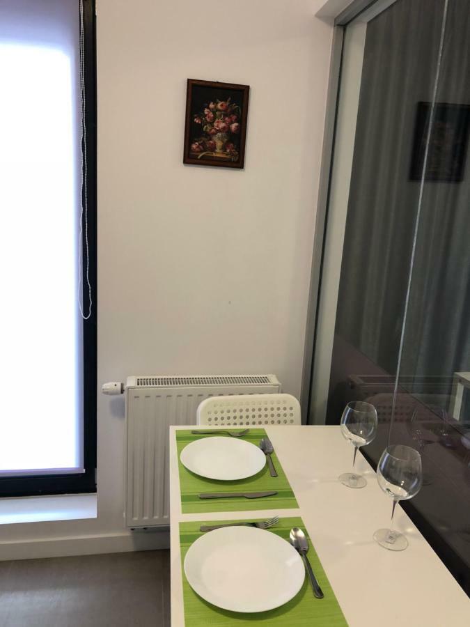 Appartement 21 *